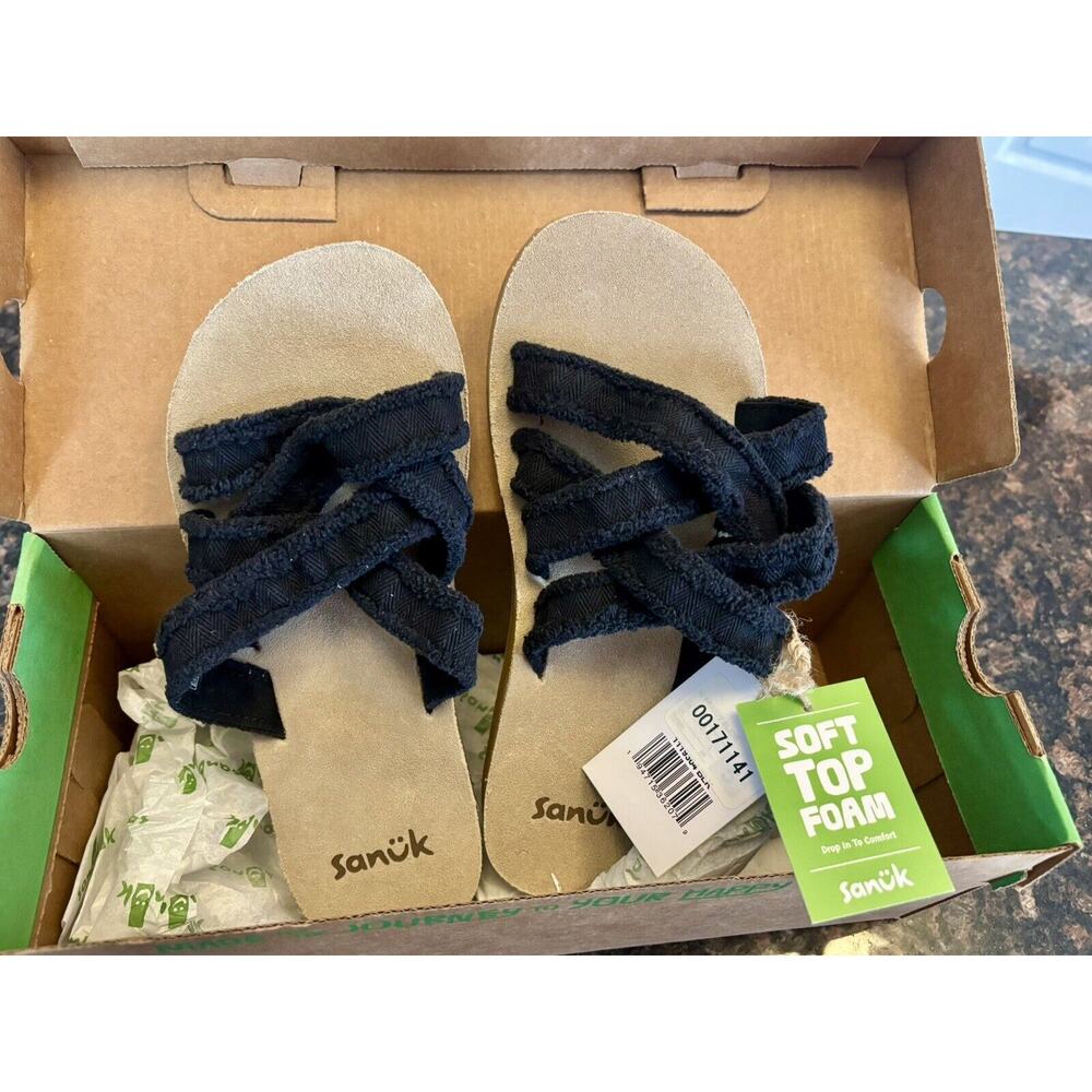 Sanuk Womens Fraidy Slides Black Sz 8 Slip On Sandals Soft Top Foam Comfort NEW - Picture 2 of 5